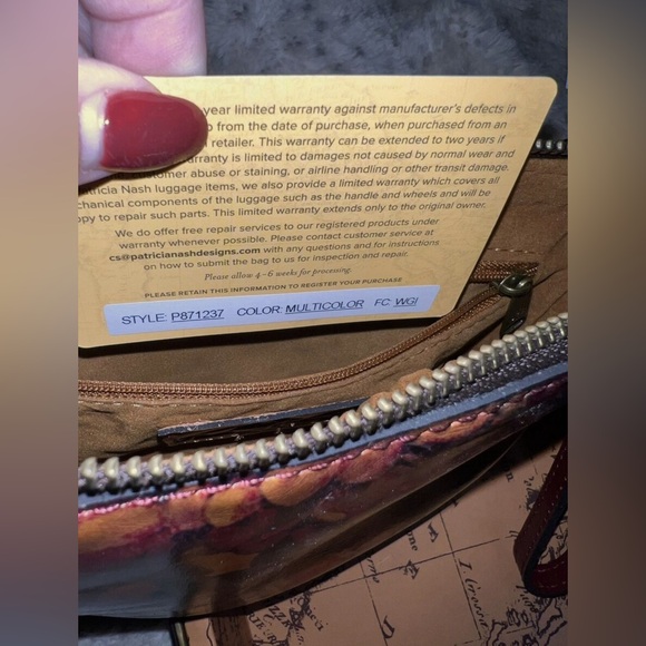 PATRICIA NASH Leather Multicolor Cassini Wristlet Bag Wallet Christmas Gift Box - Picture 4 of 5